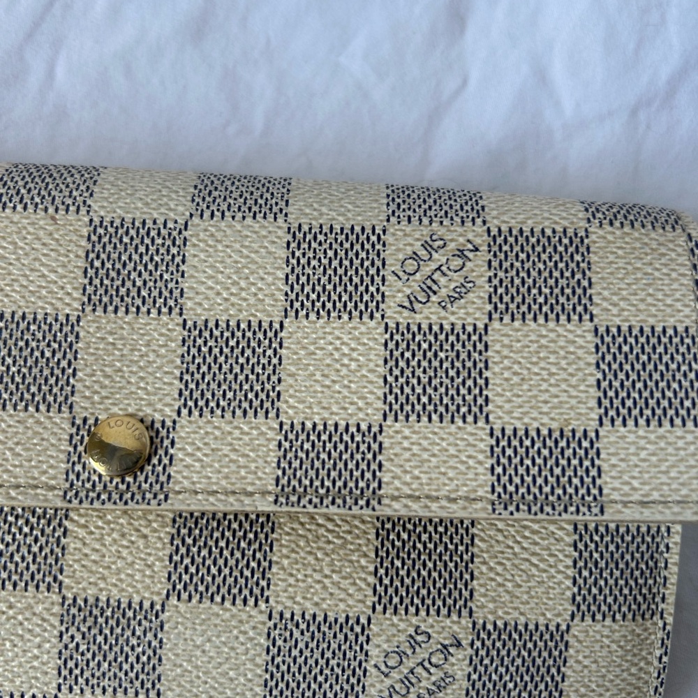 Auth Louis Vuitton Damier Azur Portefeuille Sarah long wallet in box - Picture 9 of 16